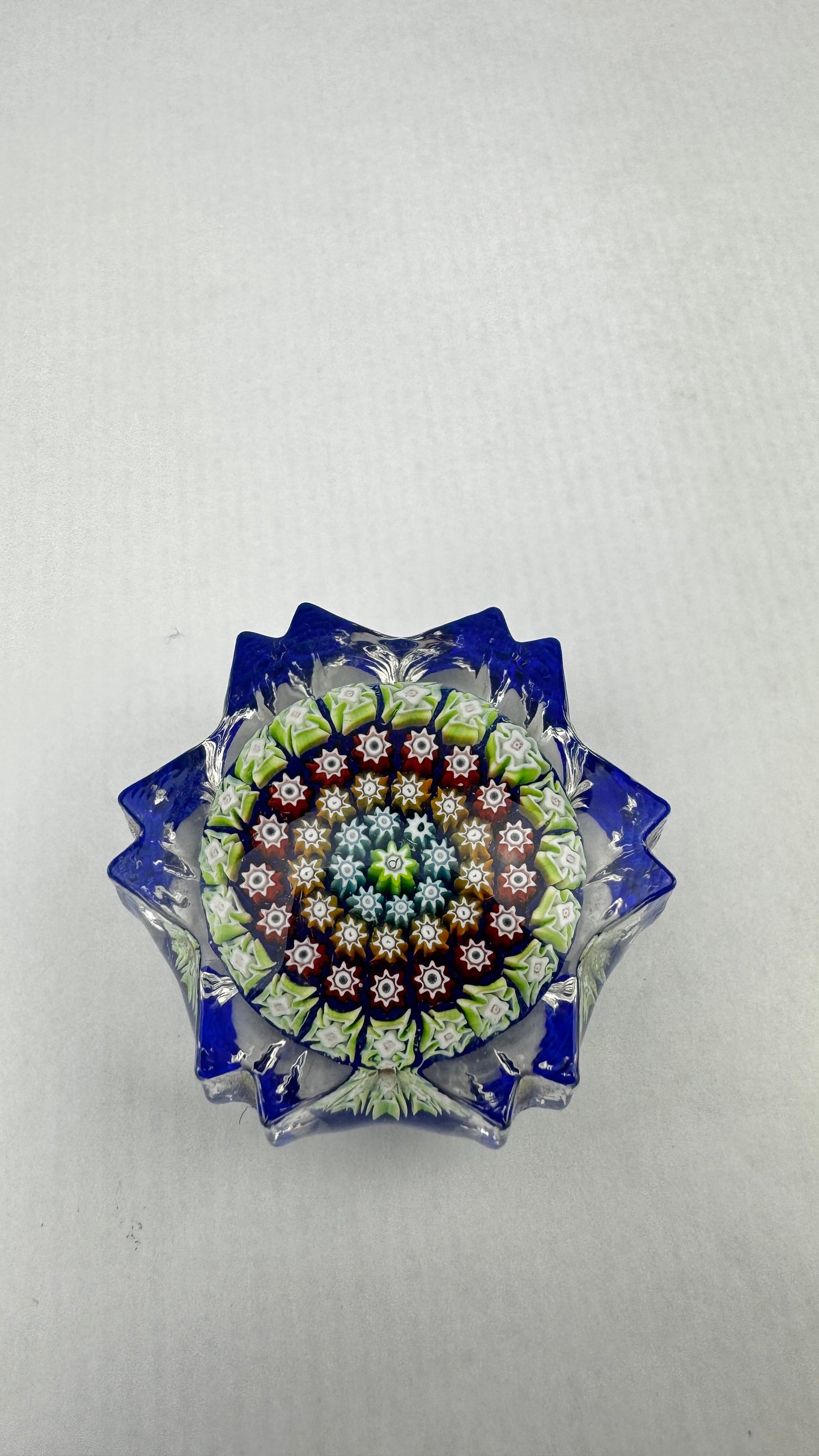 Presse papier millefiori cristal bleu forme étoilée Perthshire