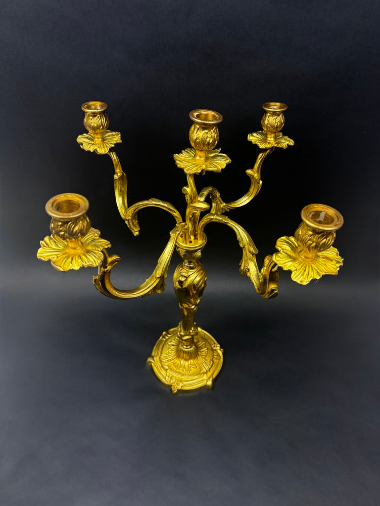 Candélabre à cinq lumières bronze doré style Louis XV rocaille XIXe