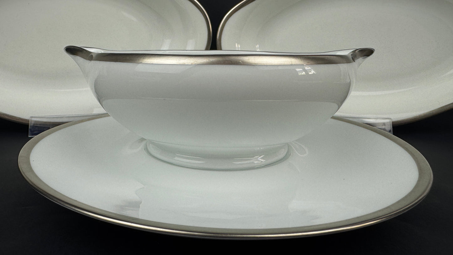 Saucière et deux raviers  Raynaud modèle Fontainebleau platine