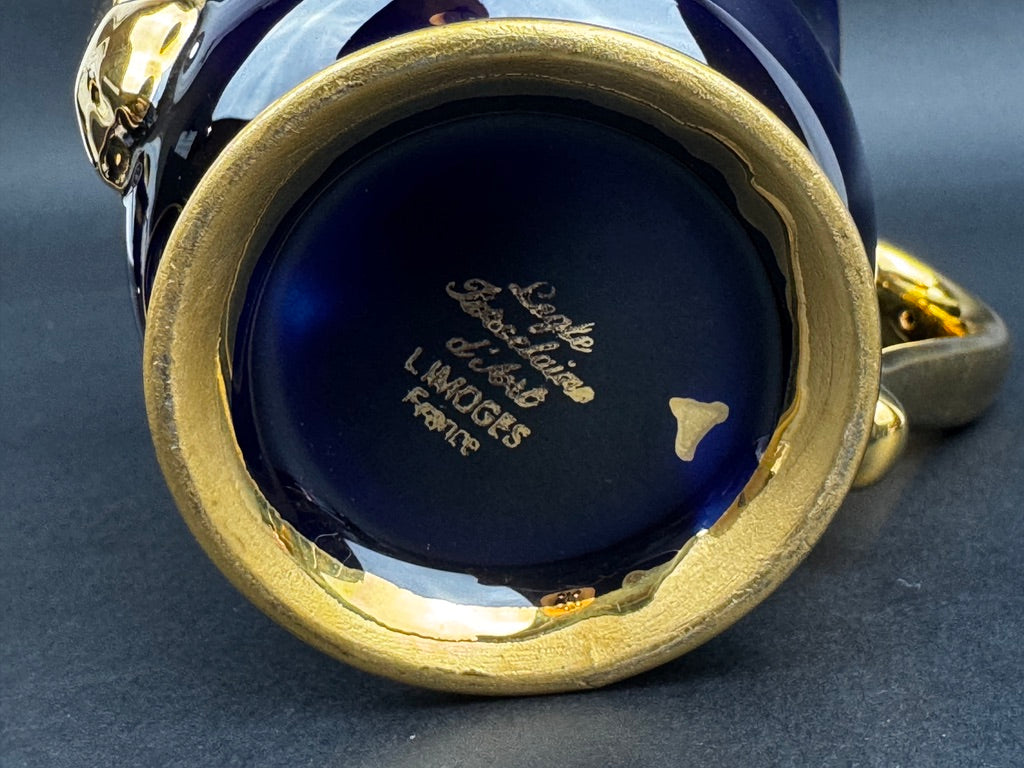 Service à café tête à tête bleu de Four et or Legle Limoges, porcelaine d’art