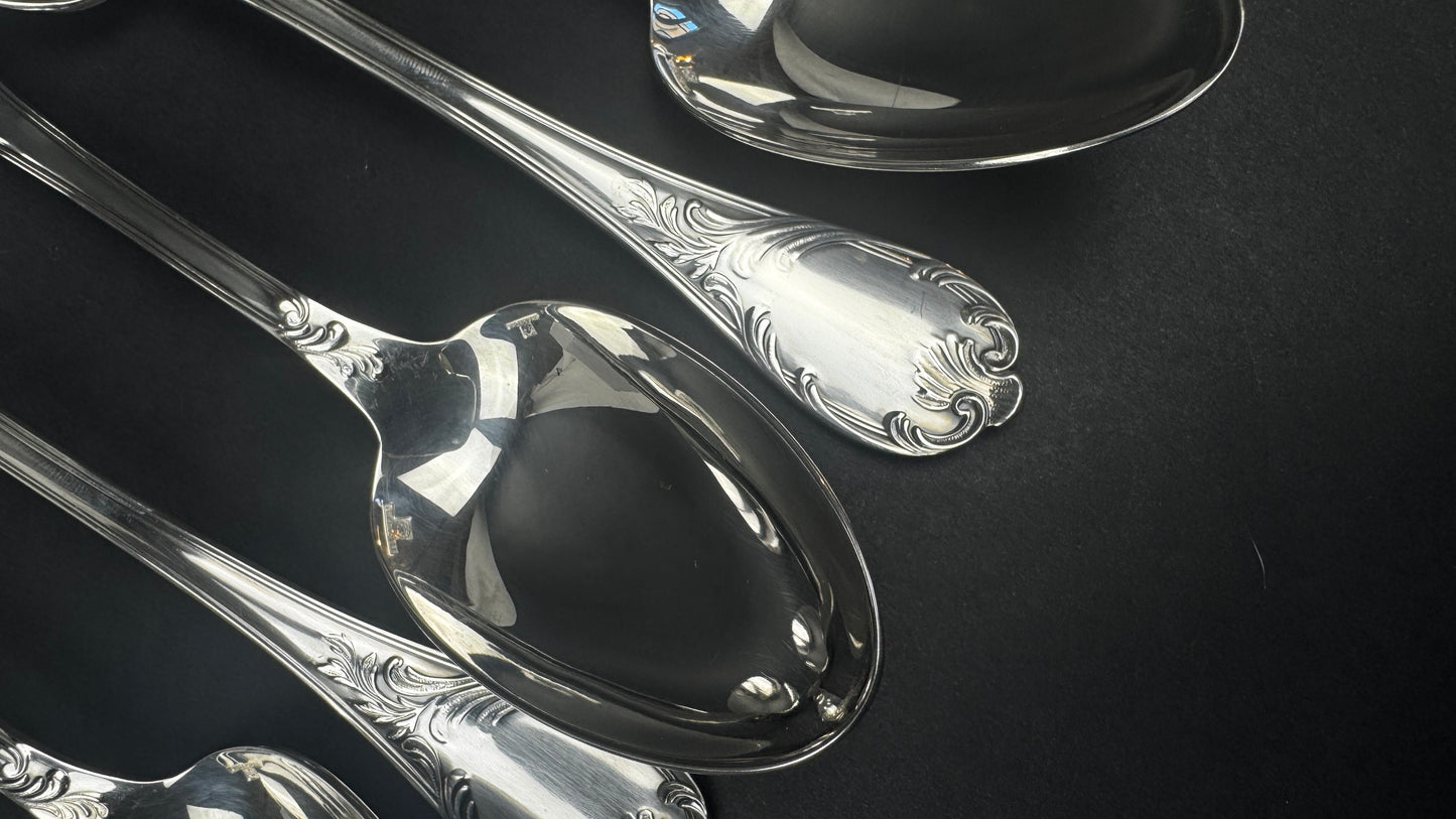 Lot de 6 cuillères à soupe Christofle, modèle Marly, en métal argenté. Fabrication française