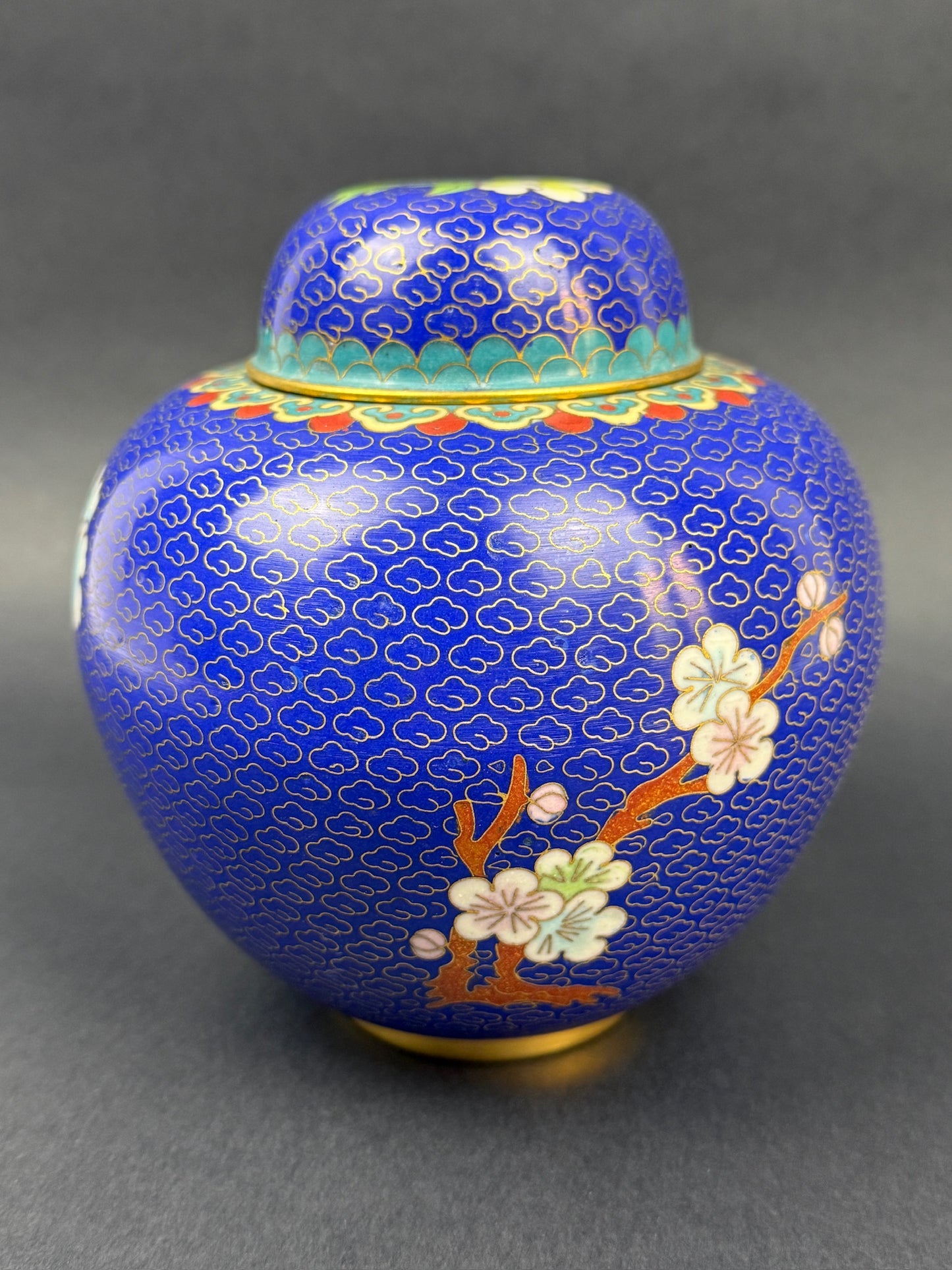 Pot à gingembre en émail cloisonné