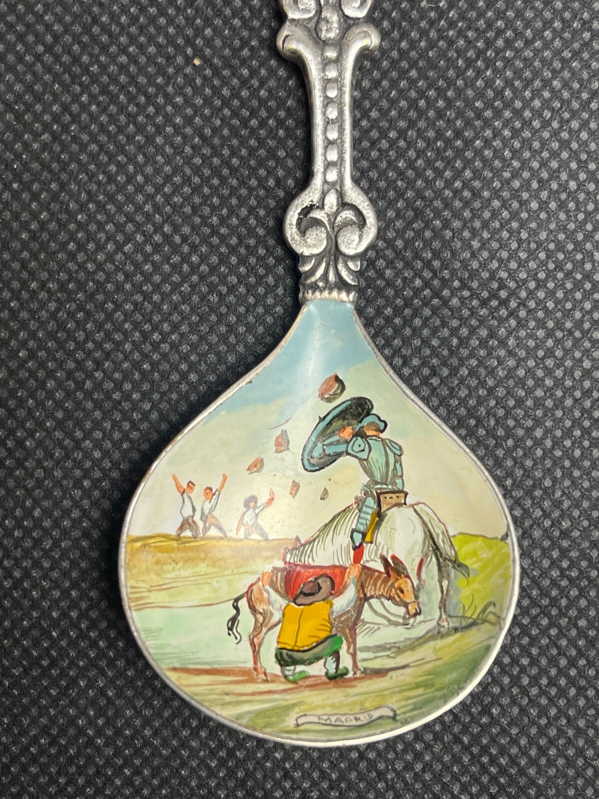 Rare cuillère souvenir  émaillée Don Quichotte, moulin, souvenir de Madrid