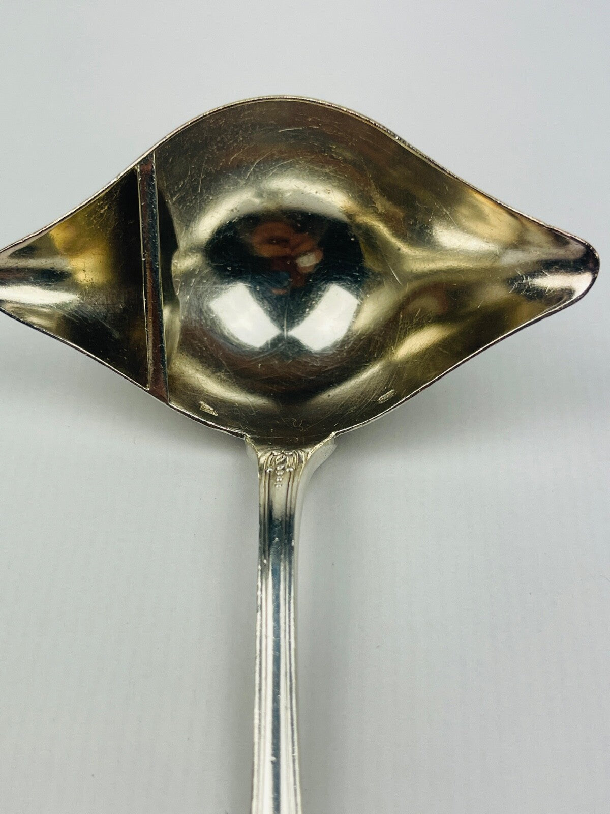 Cuillère à sauce en métal argenté maigre gras modèle Coquille