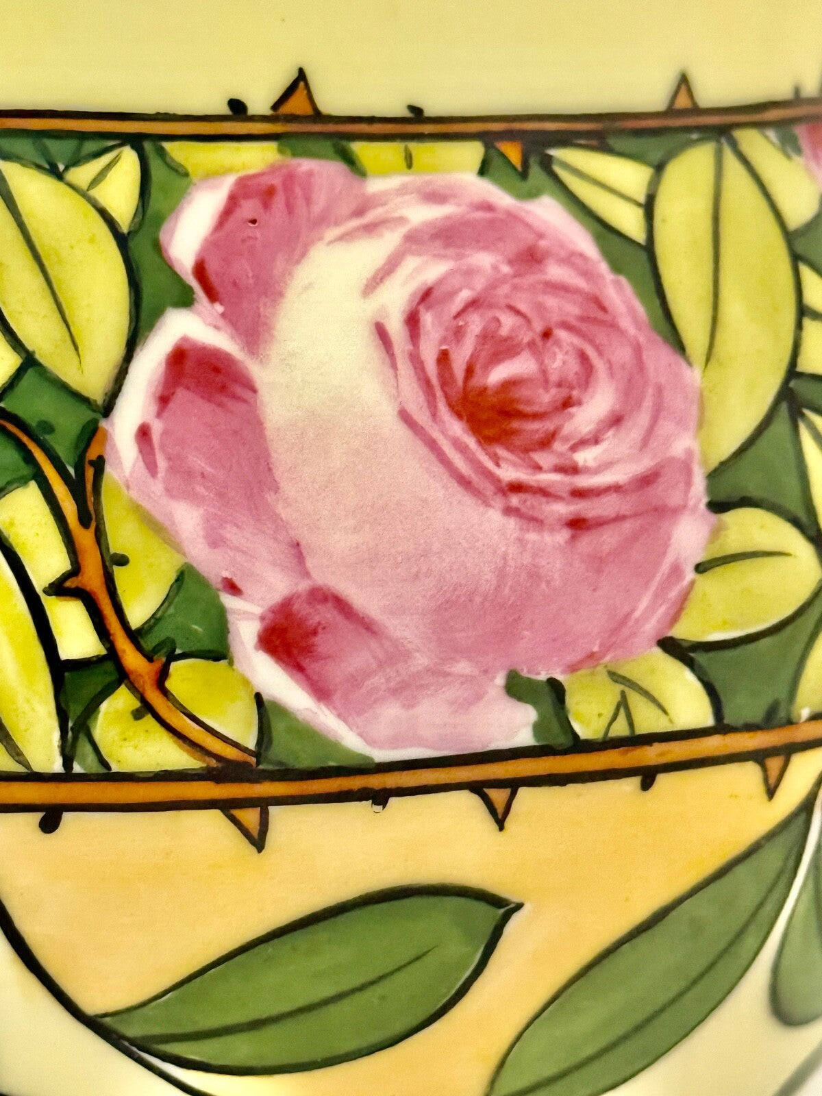 Vase en porcelaine de Limoges T & V - Tressemann & Vogt - Maury Limoges