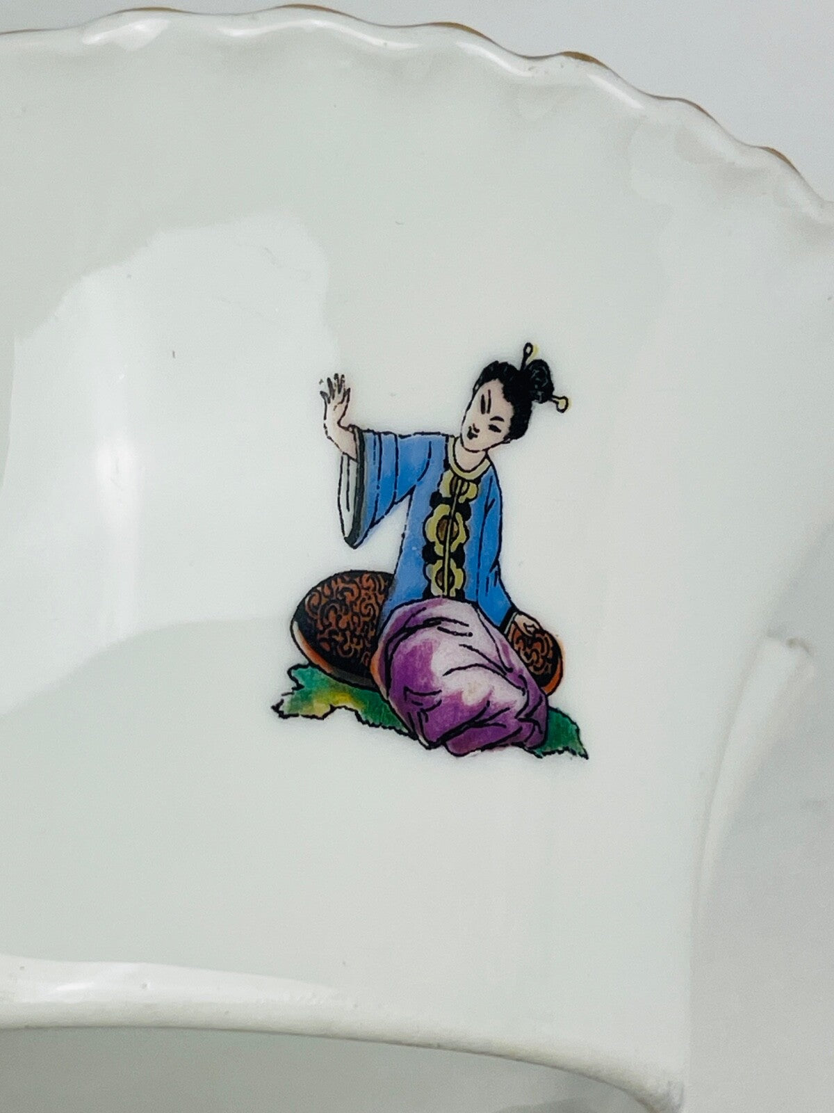 Rare coupe Frank Haviland et Sèvres motif au Chinois