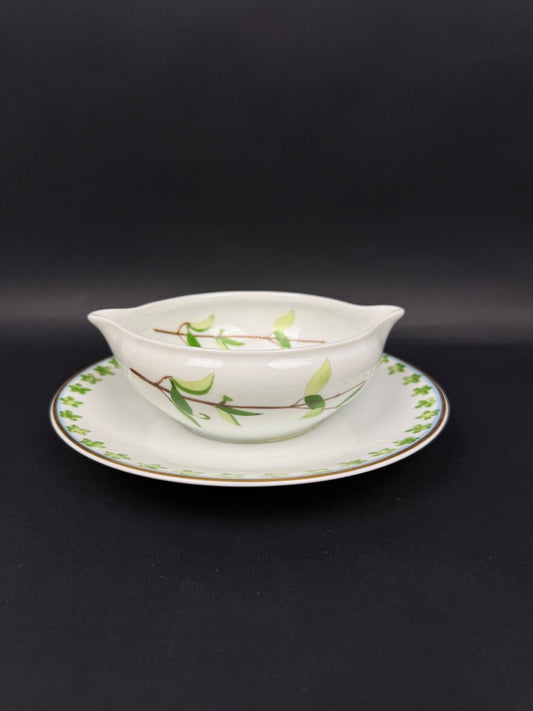 Raynaud, Limoges, saucière sur plateau modèle Verdures par Christian Tortu