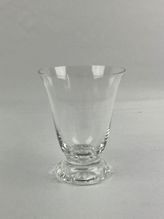 Verre à vin rouge en cristal  Daum modèle kim 