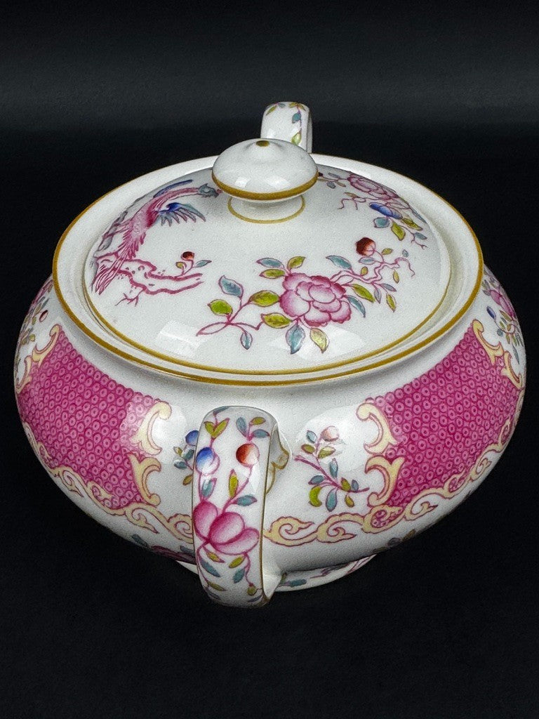 Minton, service à thé, 6 tasses et 3 pièces de forme, pink cockatrice, oiseau de