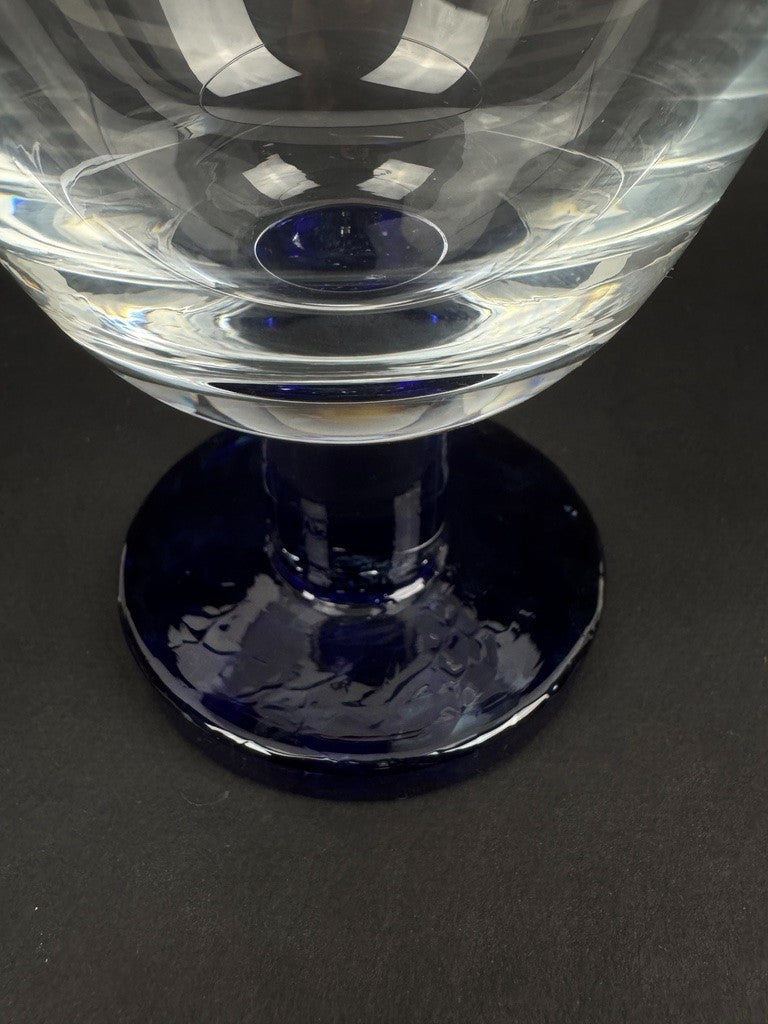 Série de 4 Très grands verres à eau Murano pied bleu