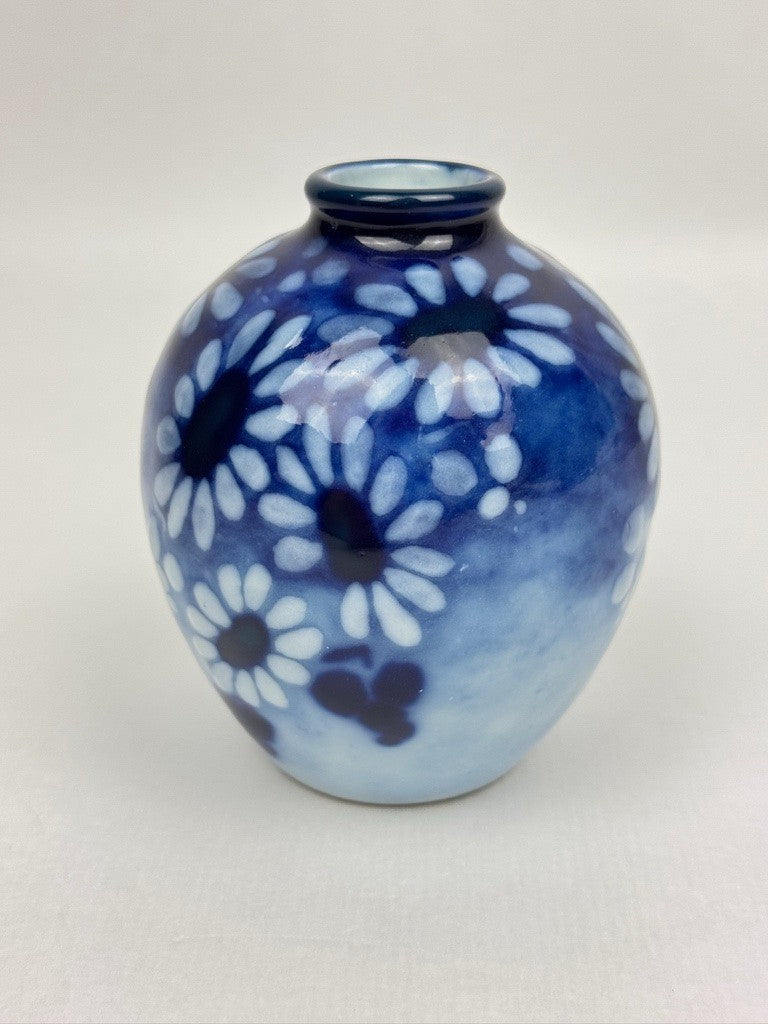 Vase n°1 - Tharaud Limoges – Porcelaine émaillée bleu et blanc