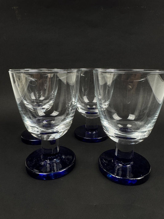 Série de 4 Très grands verres à eau Murano pied bleu