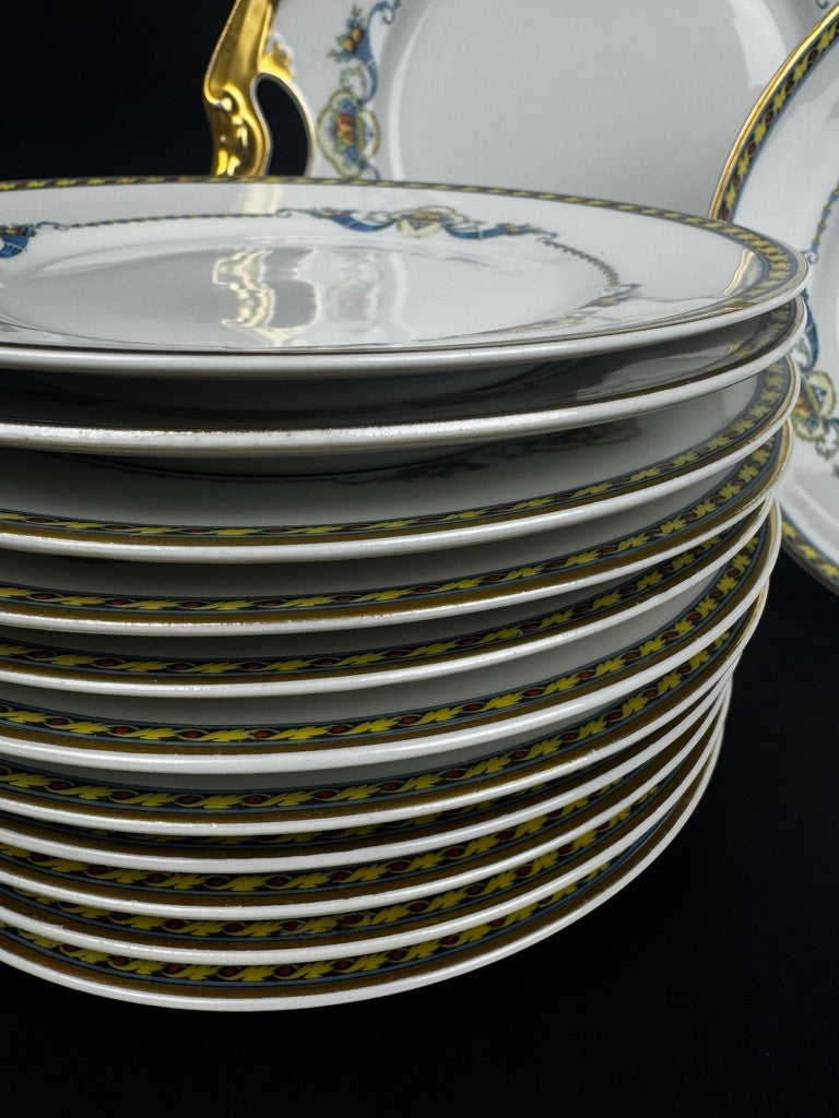Service à dessert en porcelaine de Limoges Bernardaud avec plat et 12 assiettes