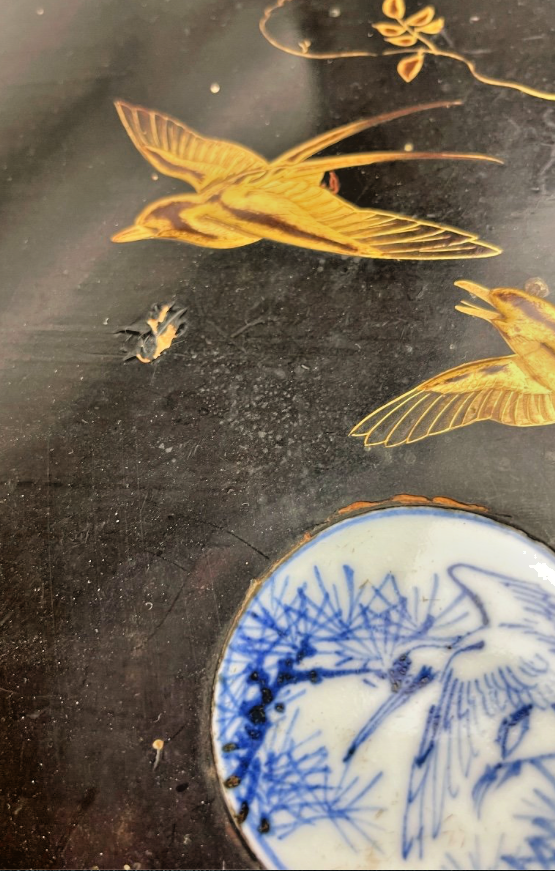 Cabinet En Laque Et Plaques De Porcelaine, Japon 19ème