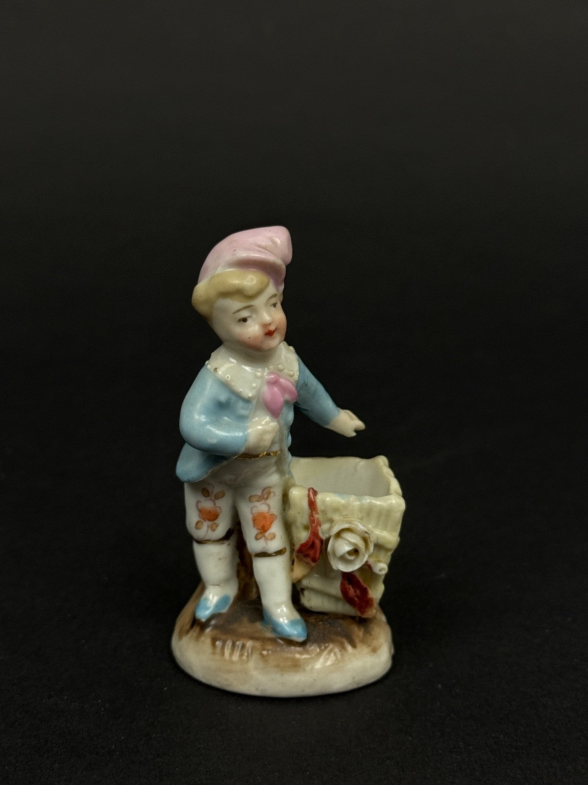 Tout petit pyrogène en porcelaine de Paris