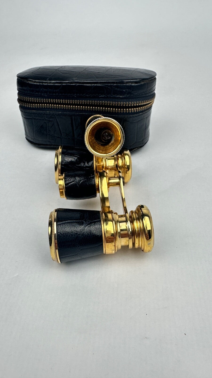 Jumelles de théâtre en cuir avec manche qui fait lampe