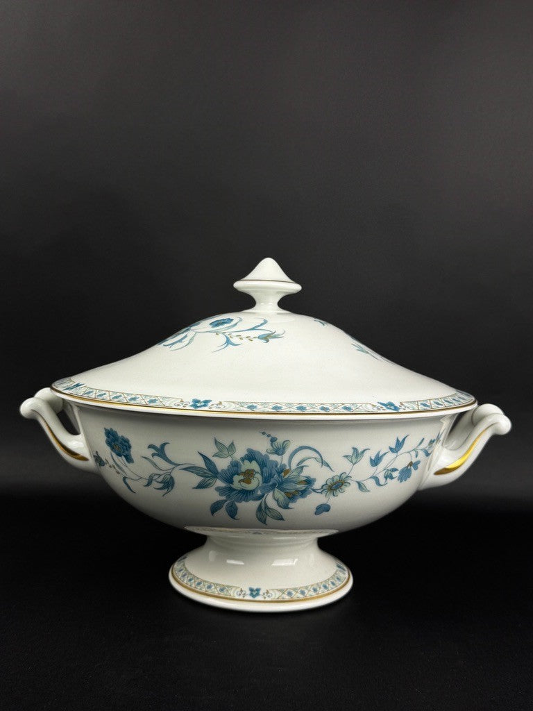 Soupière Haviland Limoges modèle Nankin décor bleu et or