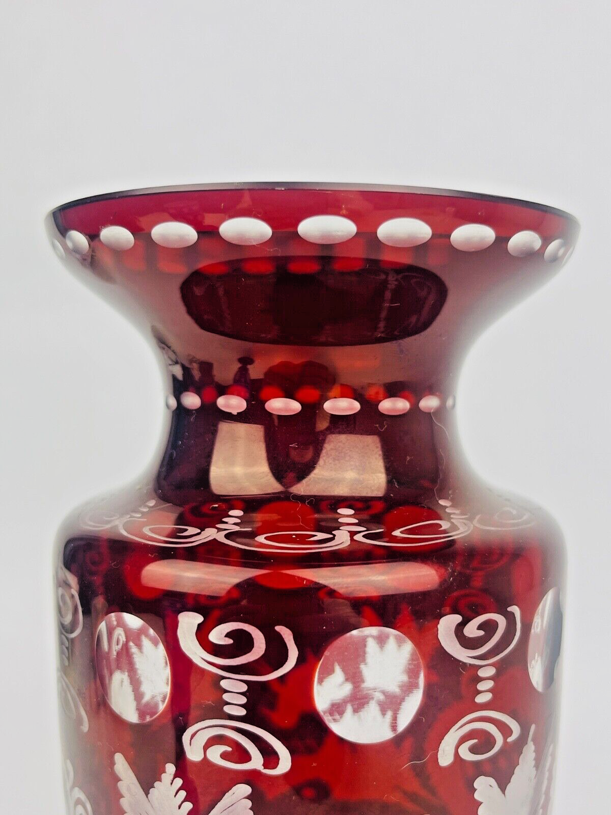 Vase En Cristal De Bohème rouge bordeaux