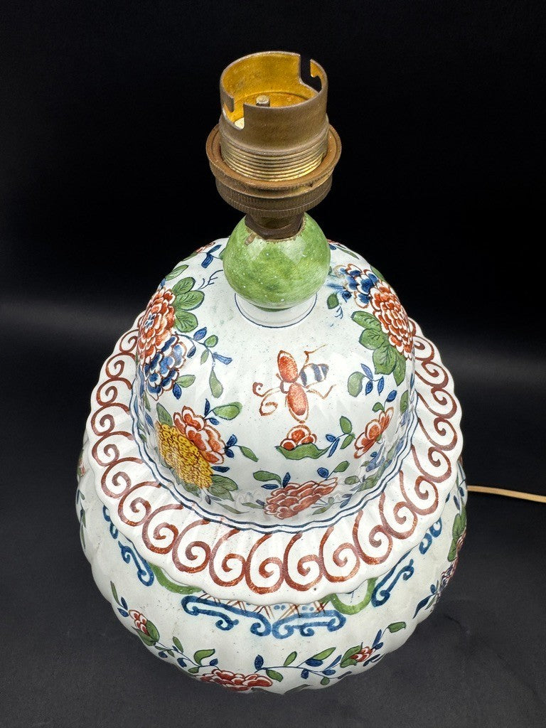 Lampe en faïence de Delft JVOH décor polychrome oiseaux et fleurs, vers 1950