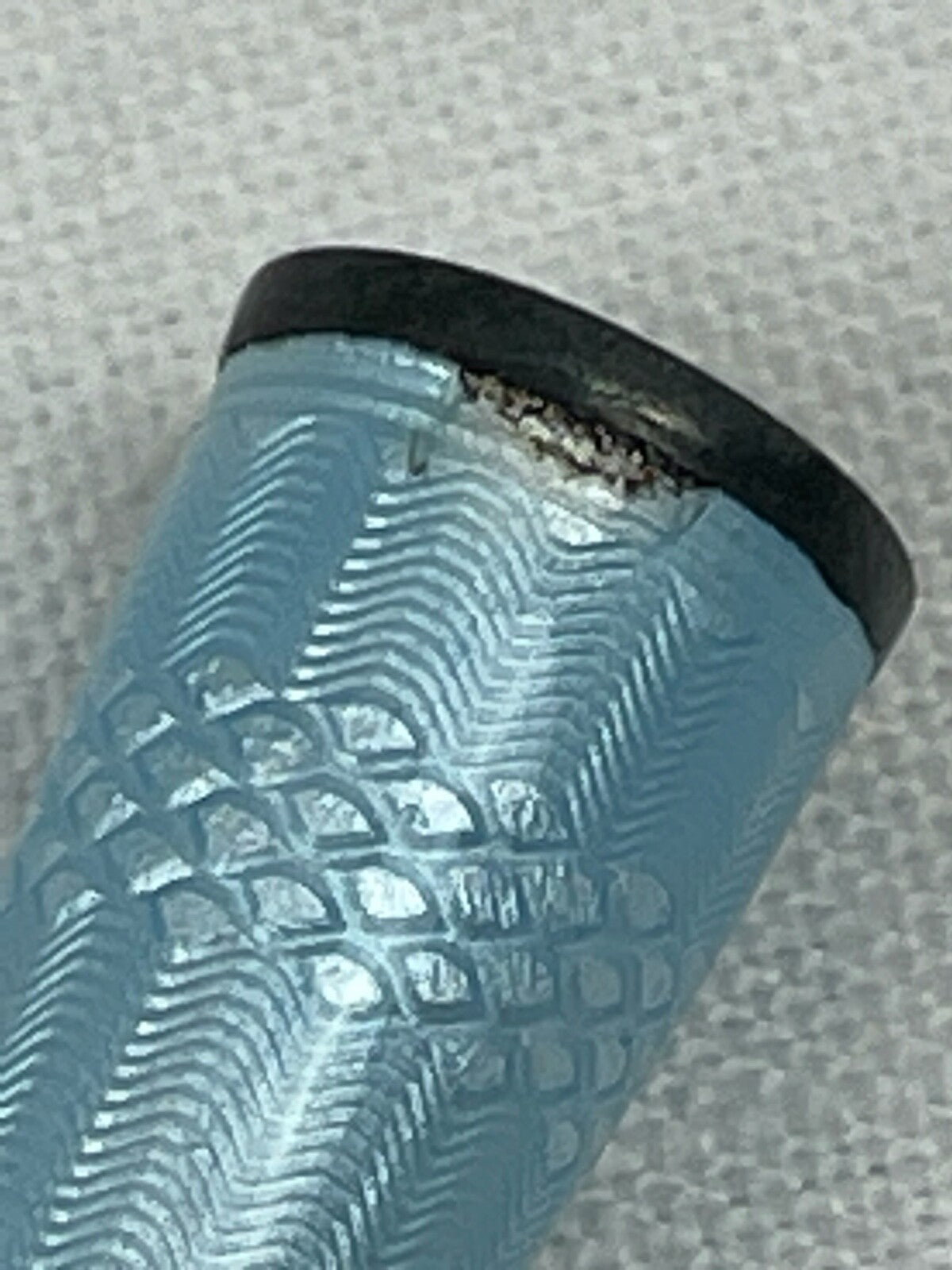 Fume cigarette émaillé