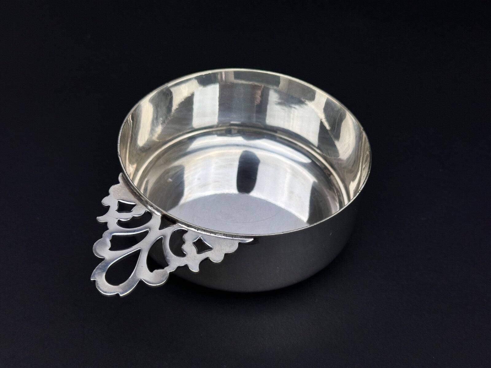 Coupelle à apérif en métal argenté