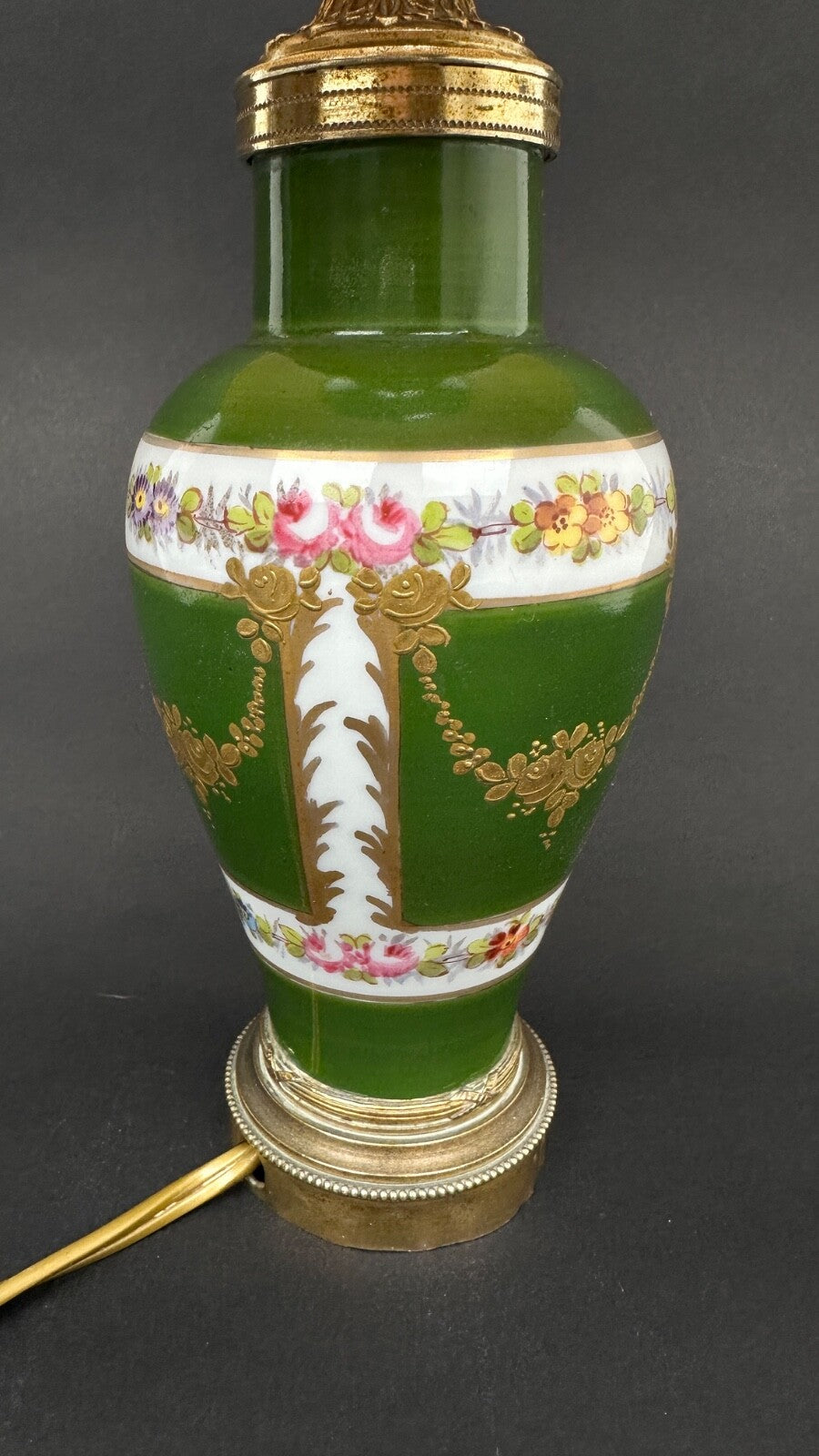 Petite Lampe En Porcelaine, Limoges Ou Sèvres