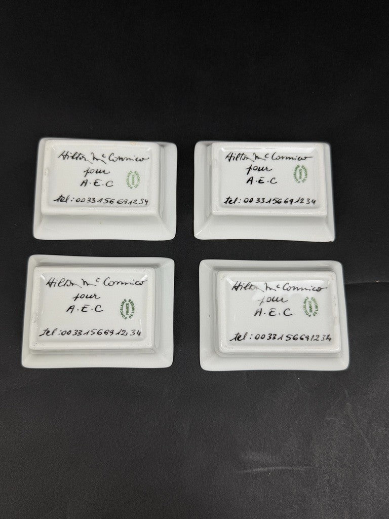 Hilton Mc Connico, coffret de 4 coupelles de bridge, cendriers.....