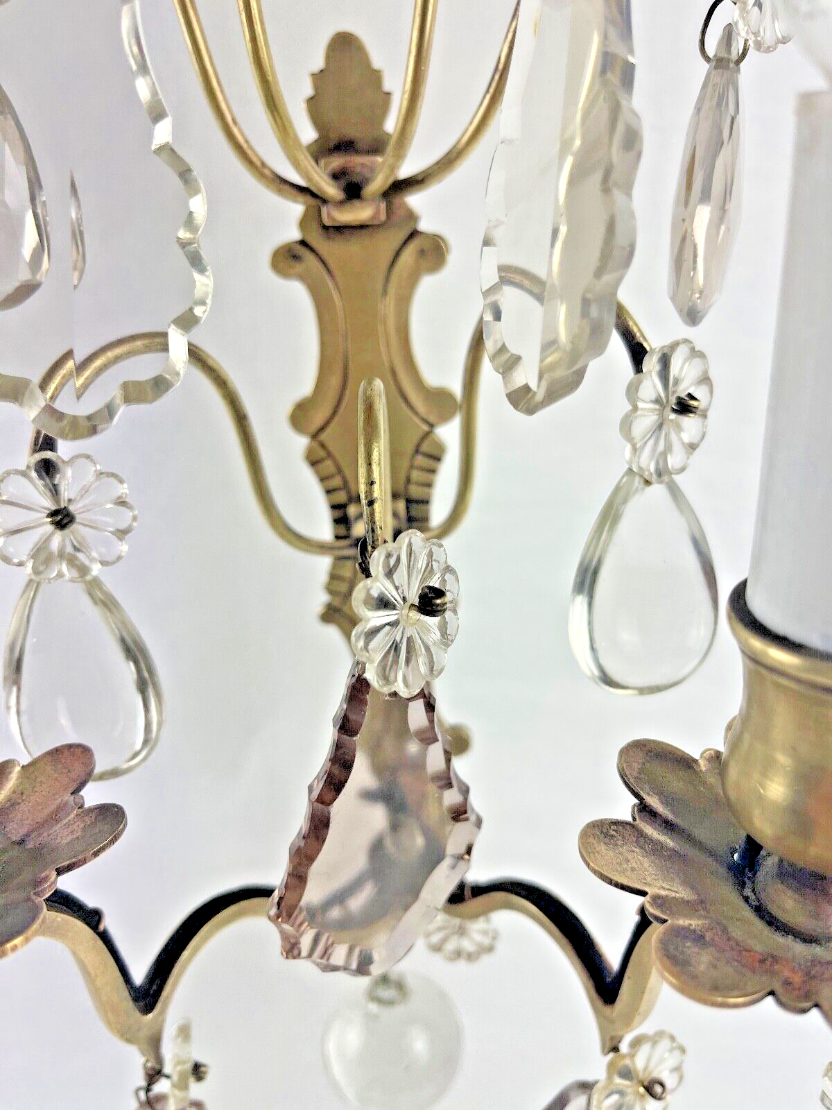 Belle paire d'appliques en bronze avec pampilles en cristal 2 feux