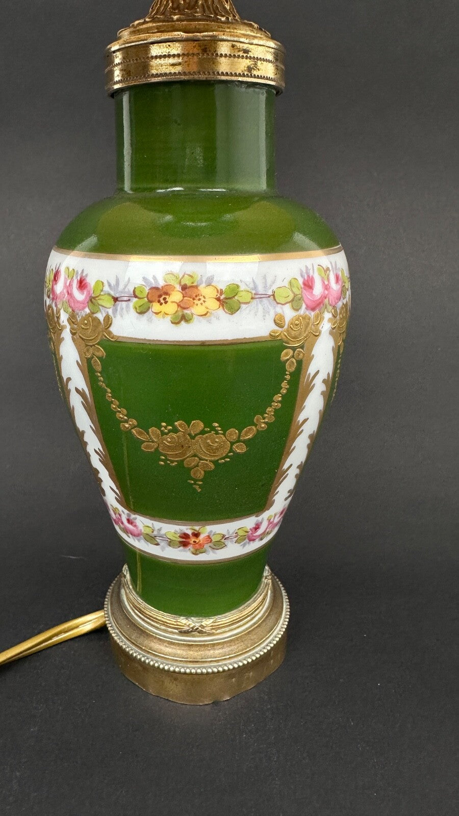 Petite Lampe En Porcelaine, Limoges Ou Sèvres