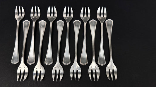Série de 12 fourchettes à huitres art déco