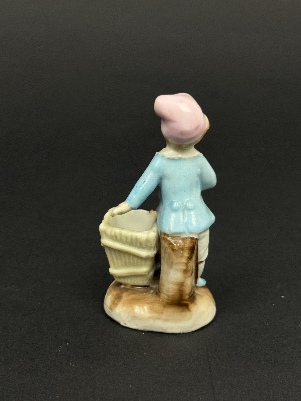 Tout petit pyrogène en porcelaine de Paris