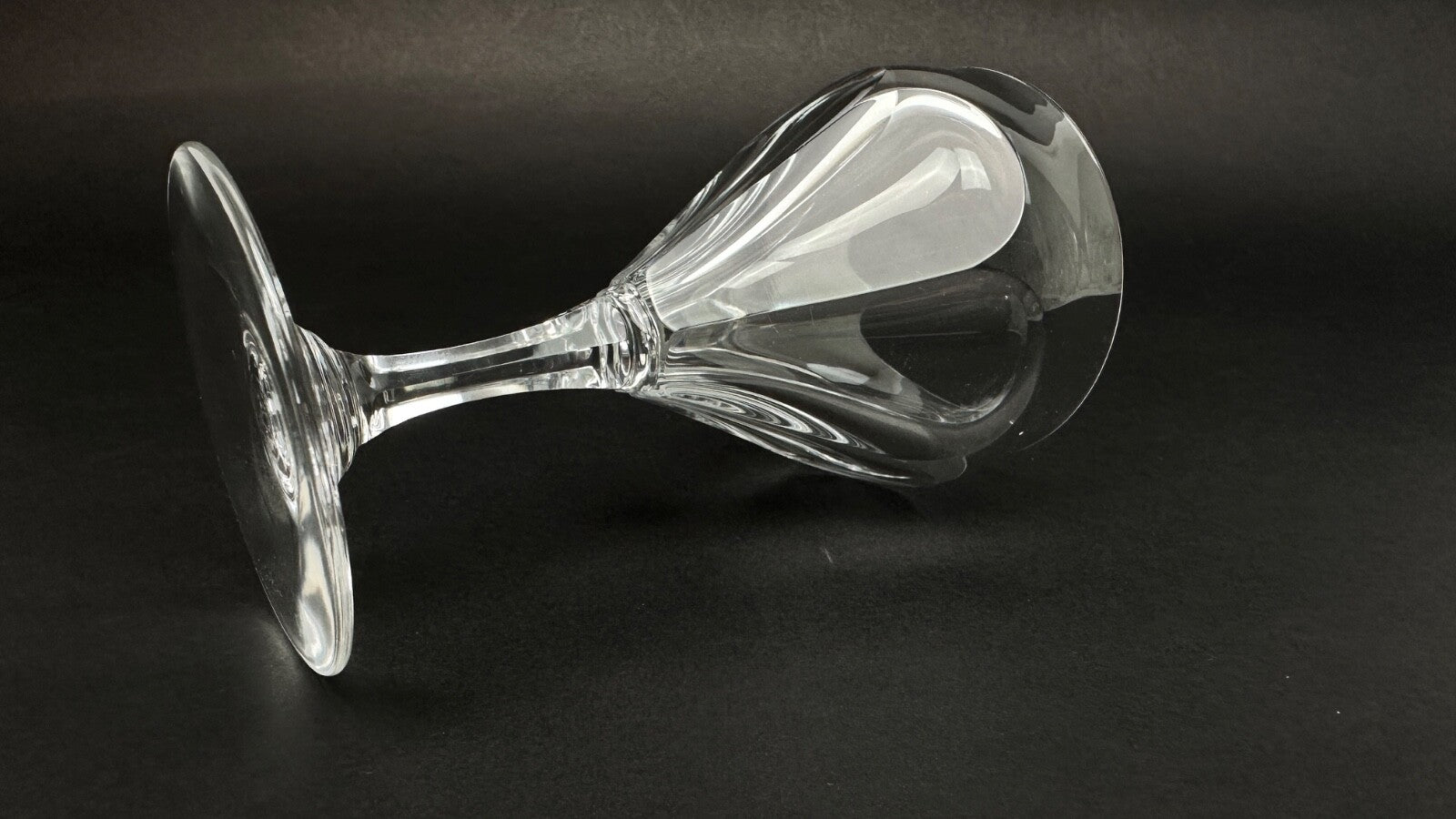 Baccarat, Suite De 9 Verres à Porto Modèle Duchesse De Dino