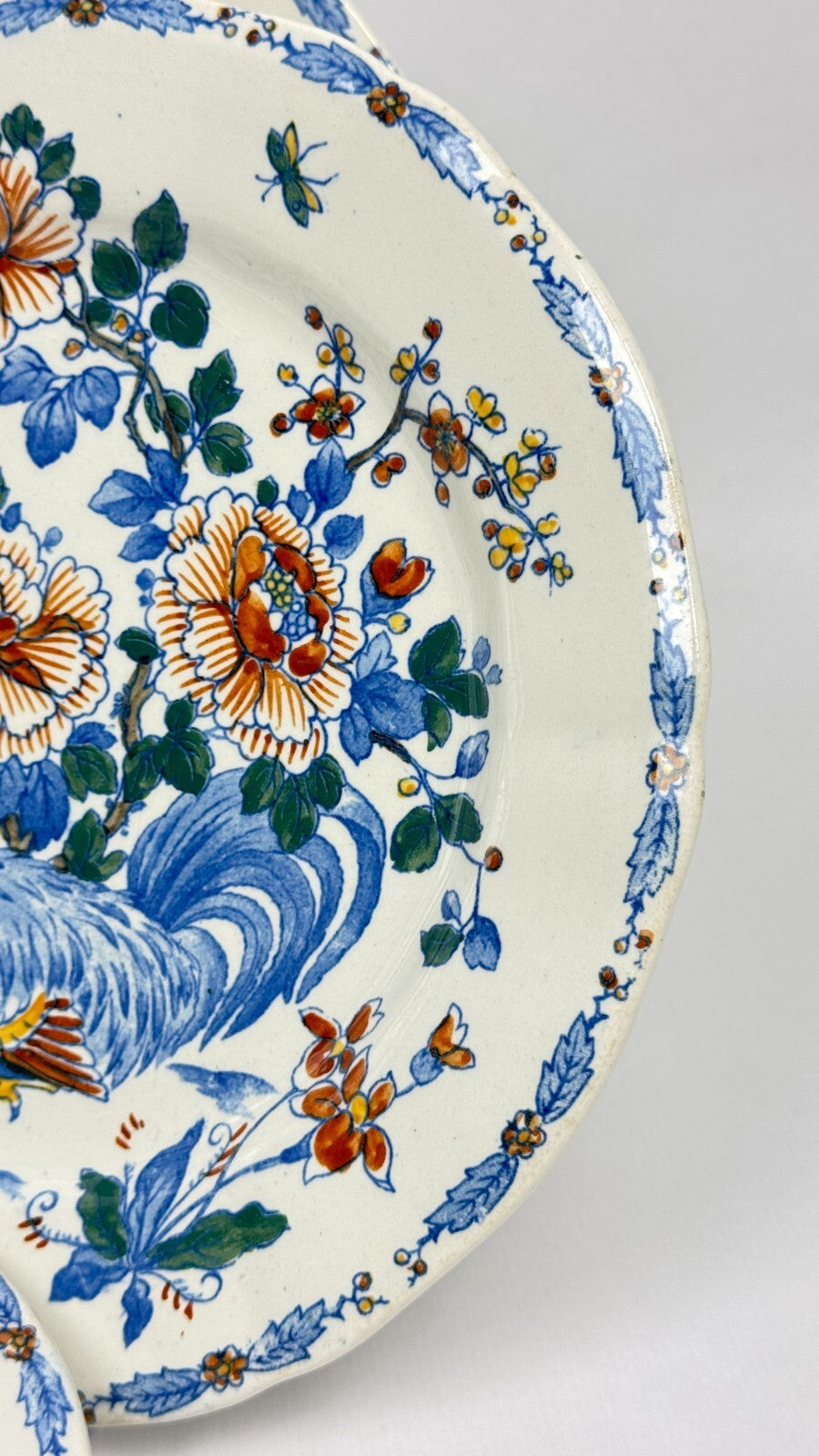 Gien 1875, suite de 6 assiettes plates Coq et pivoines