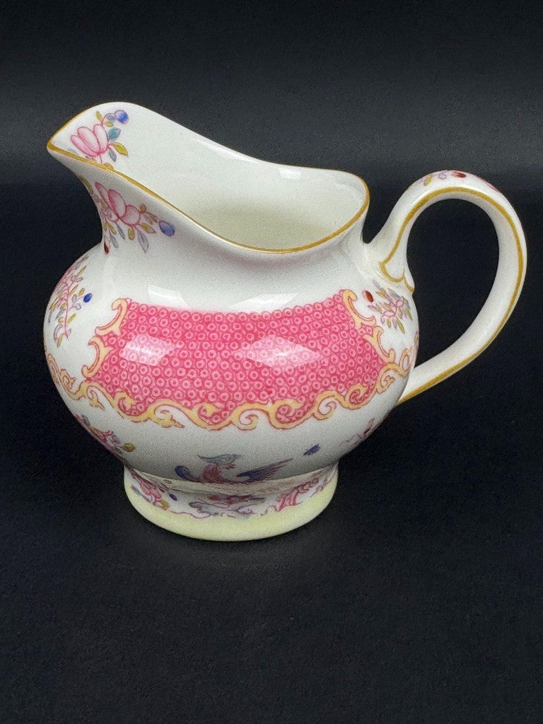 Minton, service à thé, 6 tasses et 3 pièces de forme, pink cockatrice, oiseau de
