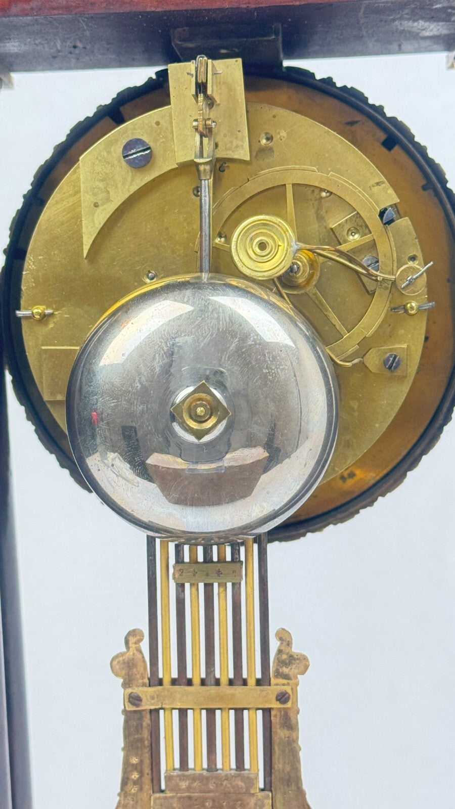 Pendule portique en acajou époque Restauration