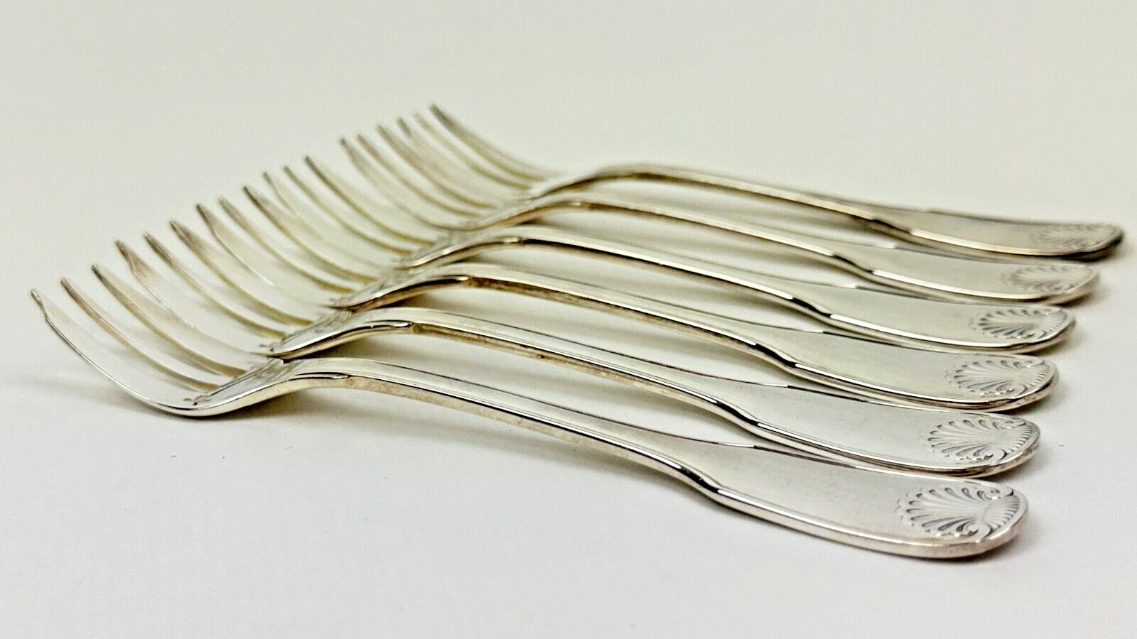 Série de 6 fourchettes à gâteau Christofle modèle Vendôme