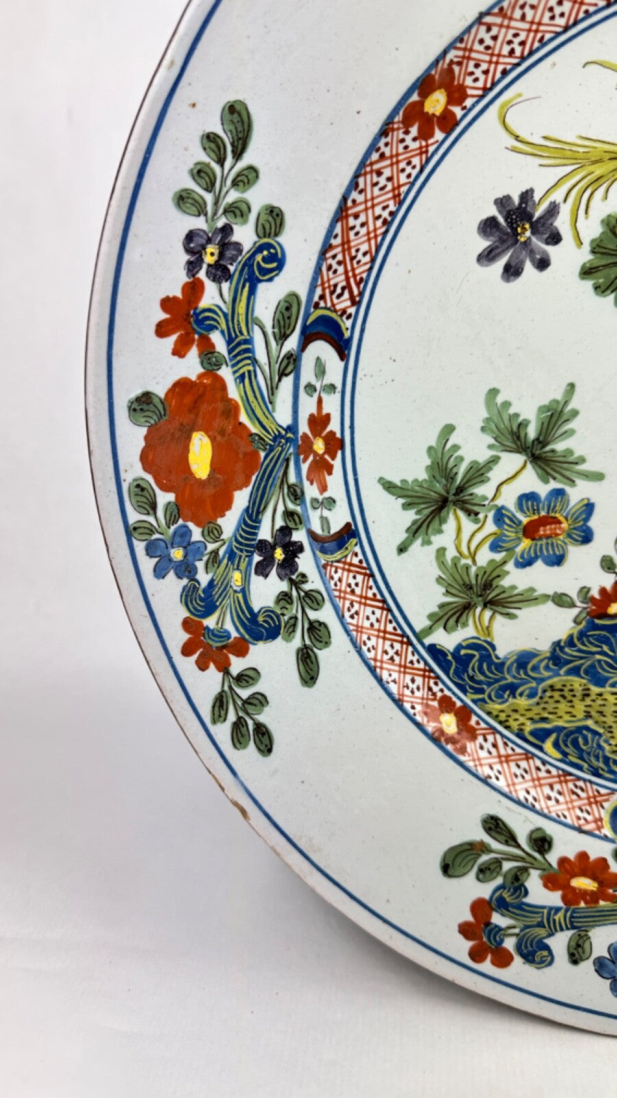 Grand plat en faïence de Delft Doré 18ème 35 cm