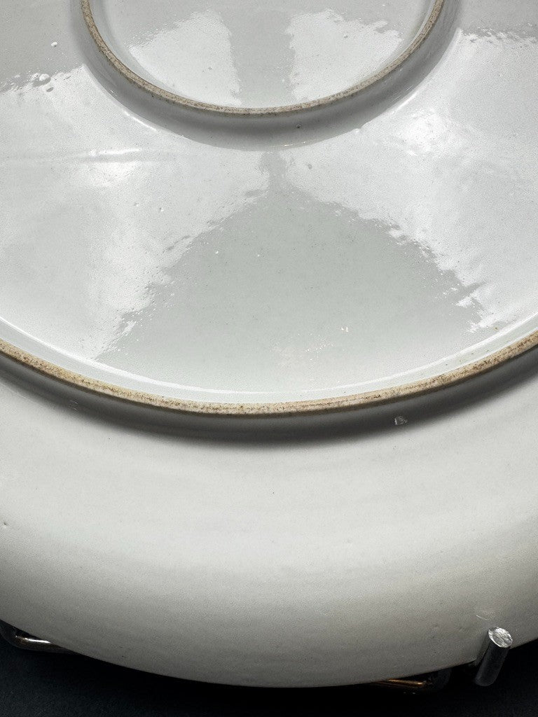 Plat décoratif en porcelaine de Limoges, décor peint à la main – fin XIXe