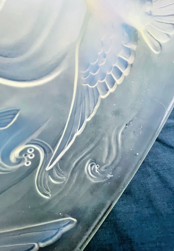Verlys, Coupe En Verre Irisé à Décor d'Oies Et De Poissons