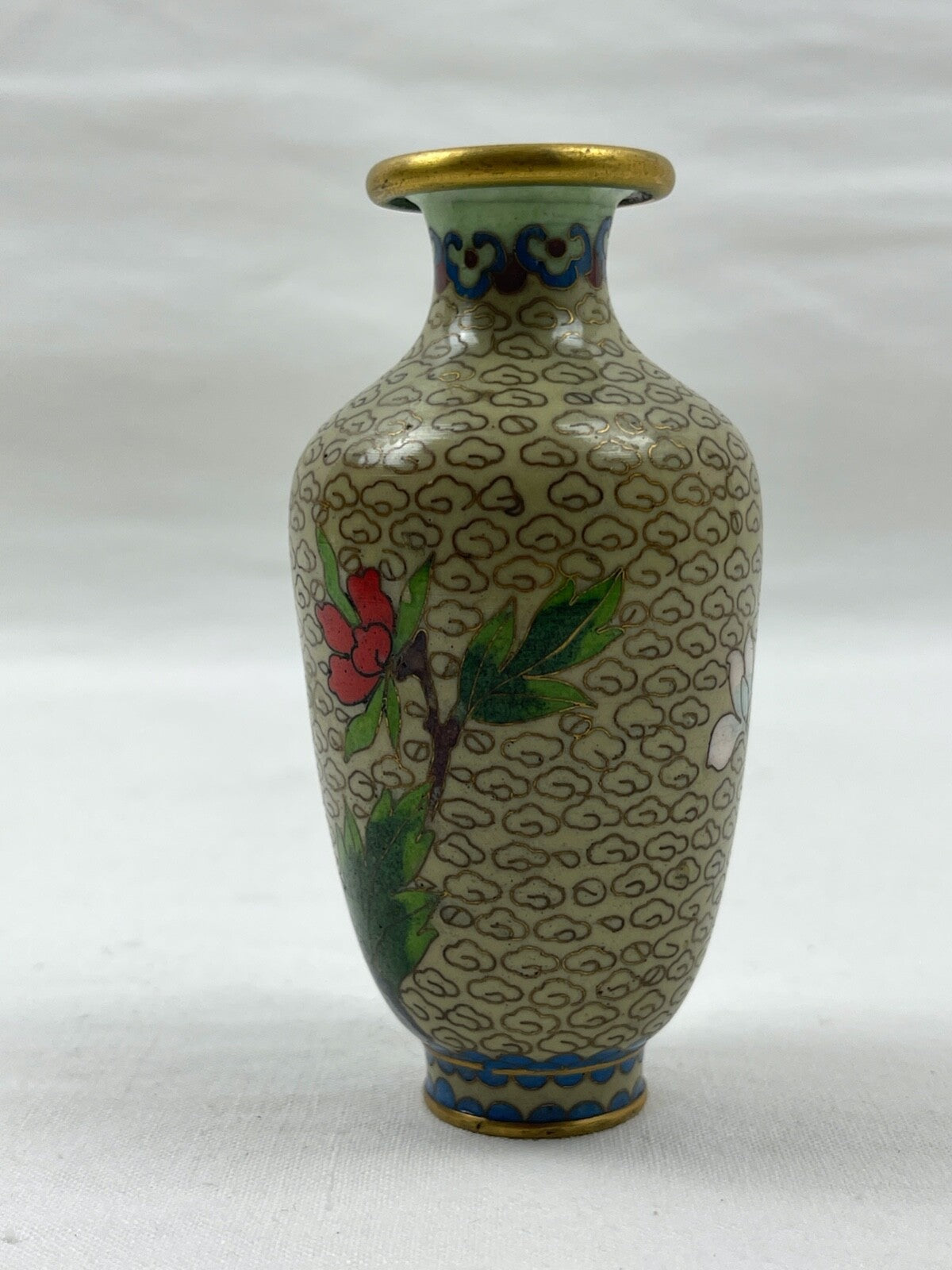 Petit vase en émaux cloisonnés