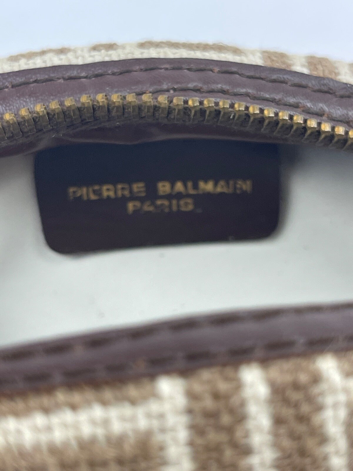 Pochette en toile Pierre Balmain