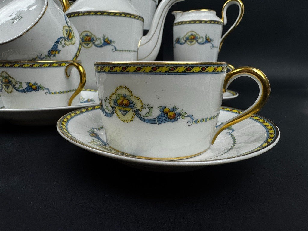 Service à thé en porcelaine Bernardaud Limoges décor Corne d’abondance