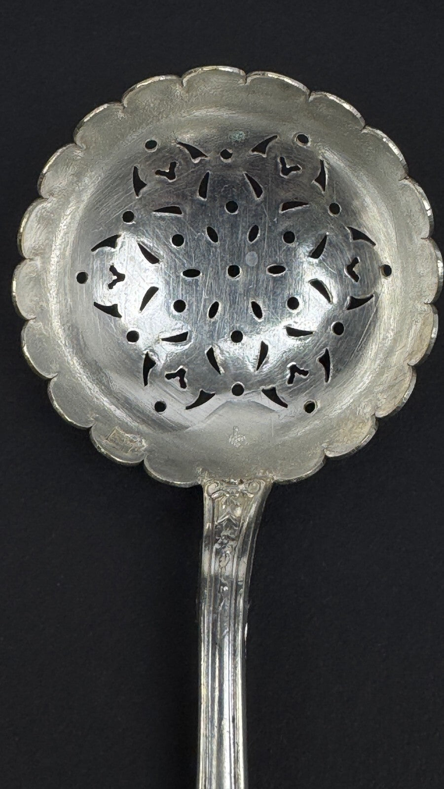 Ancienne Saupoudreuse de Style Louis XV en Métal Argenté 13 cm vers 1900