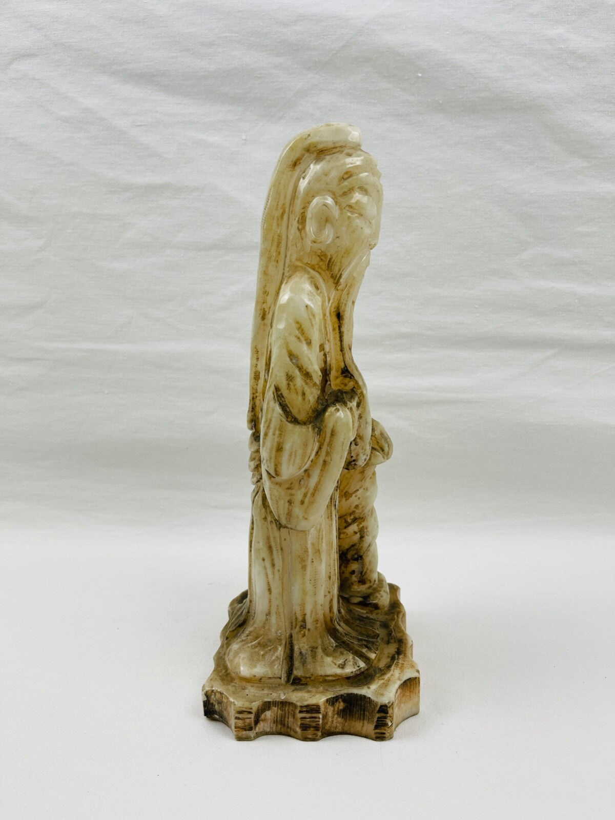 Ancienne grande statuette, moine, sage chinois en albâtre