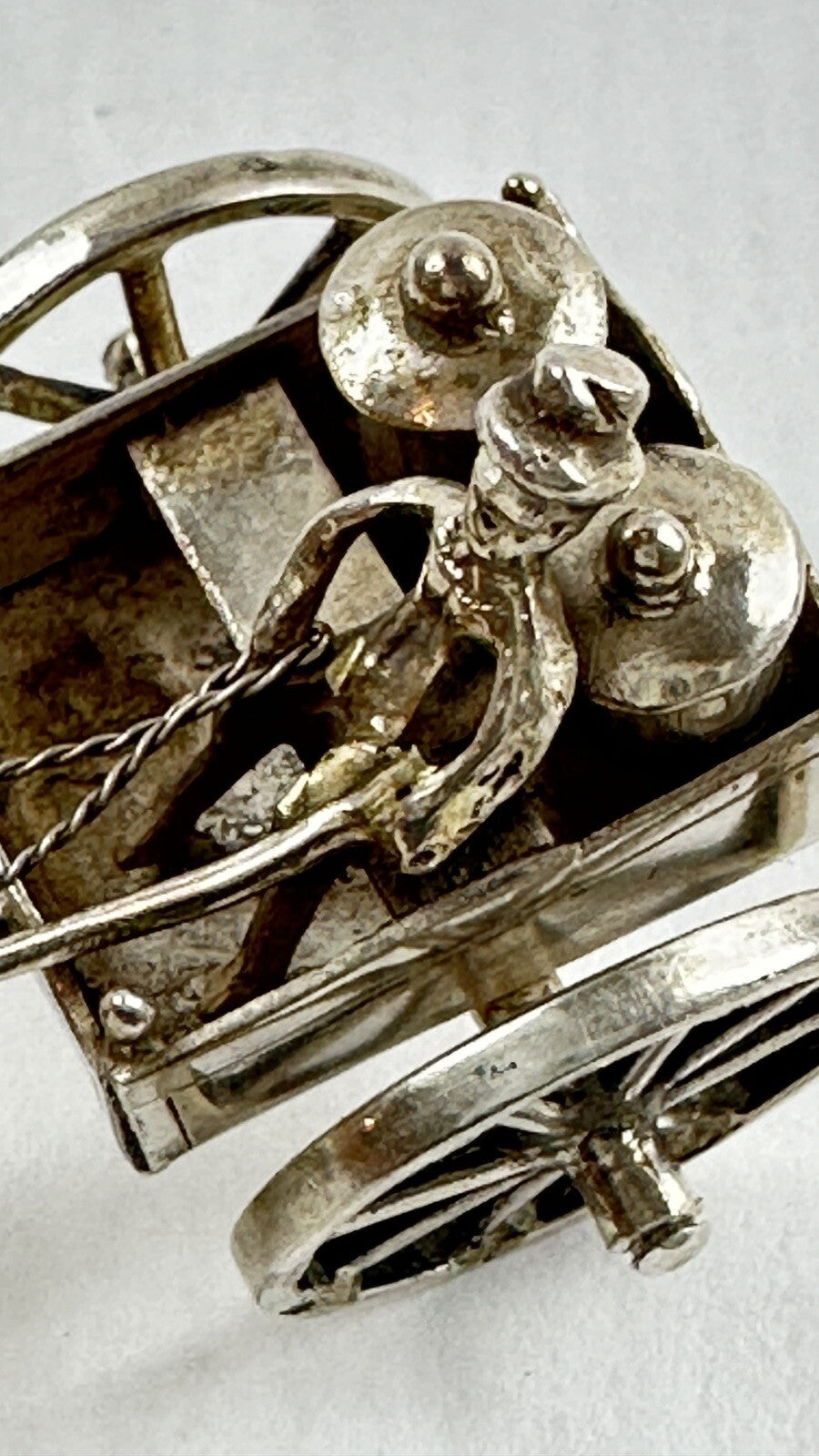 Miniature, objet de vitrine, attelage de chiens, marchand de lait en argent