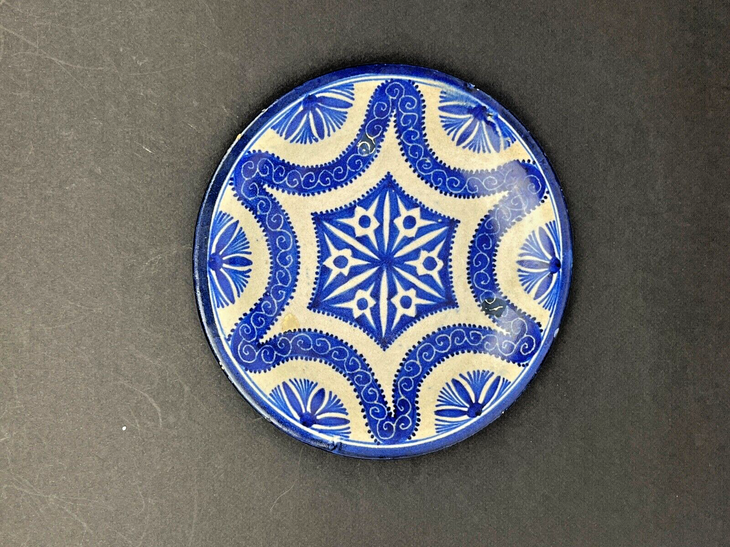 Maroc, Coupe, Assiette Sur Talon En Faïence De Fès Serghini Père 1920 N°3