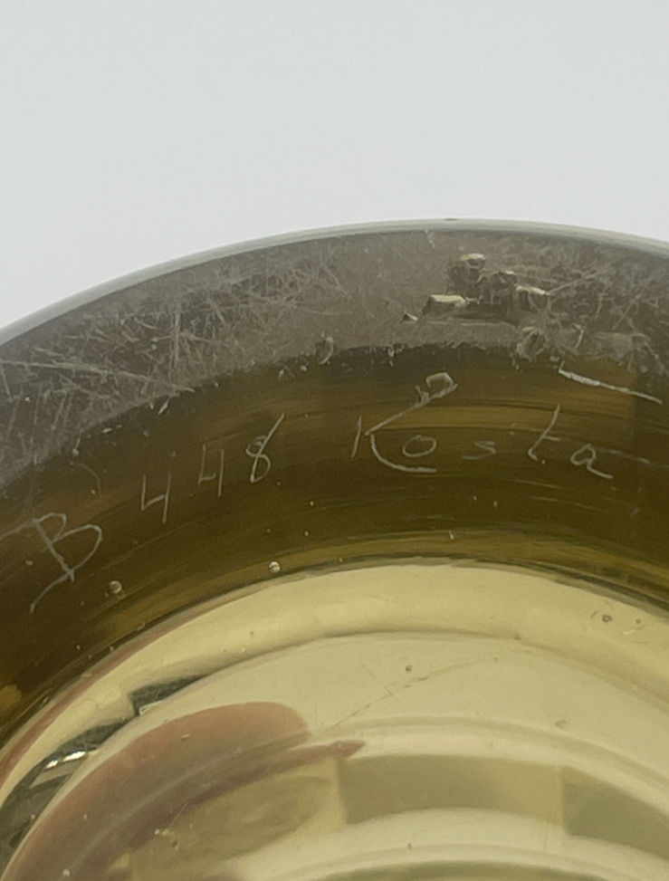 Vase en cristal fumé taillé par Ellis Berg pour Kosta Boda, Suède 1930