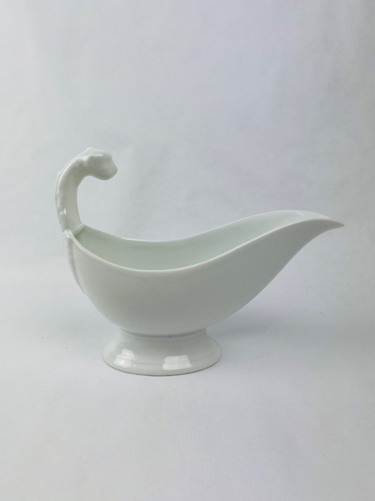 Saucière porcelaine de Paris blanche décor tête de Lion Empire France
