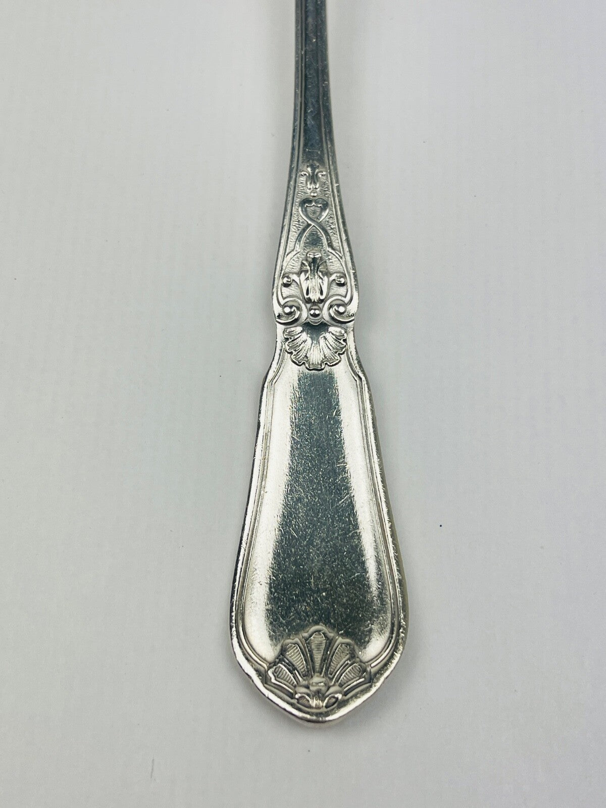 Cuillère à sauce en métal argenté maigre gras modèle Coquille