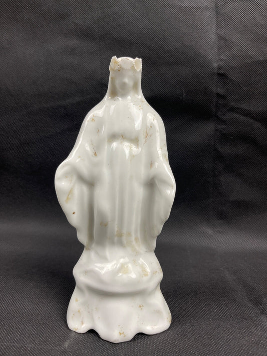 Statuette de la  Vierge  en porcelaine de Paris